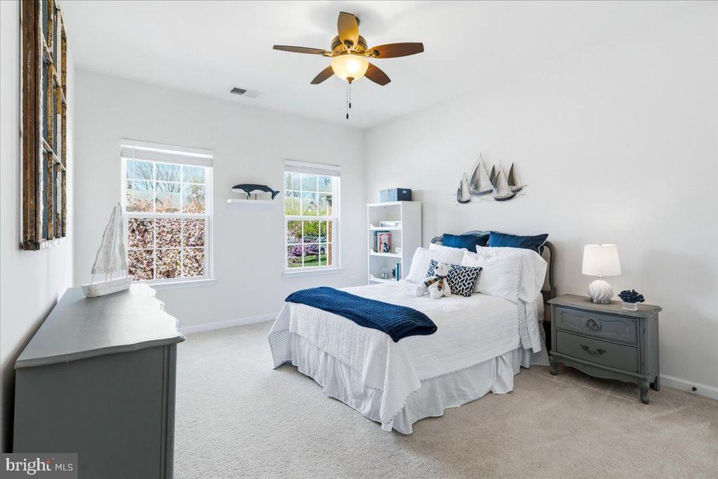 Image 41 of property listing at 9807 ACCIPITER CT, New Market, MD 21774