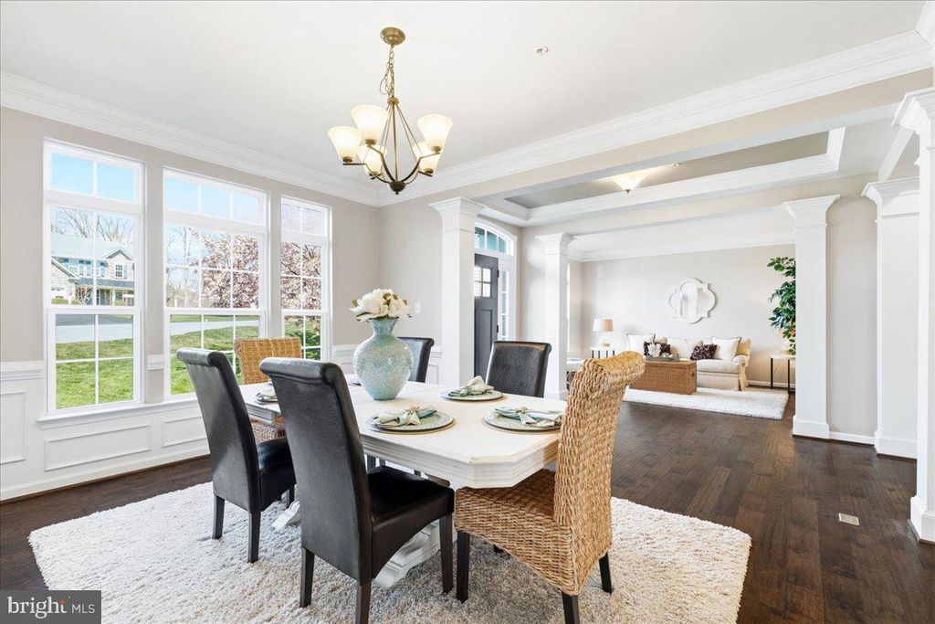 Image 7 of property listing at 9807 ACCIPITER CT, New Market, MD 21774