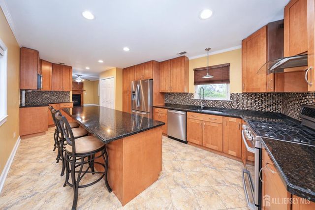 987 Bennetts Mills Road, Jackson, NJ 08527