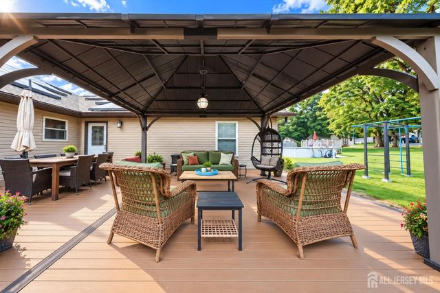 987 Bennetts Mills Road, Jackson, NJ 08527