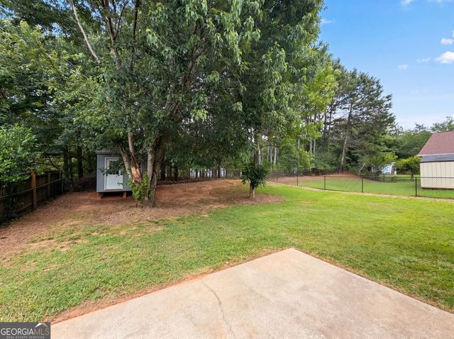 3353 Homeward Trail, Ellenwood, GA 30294