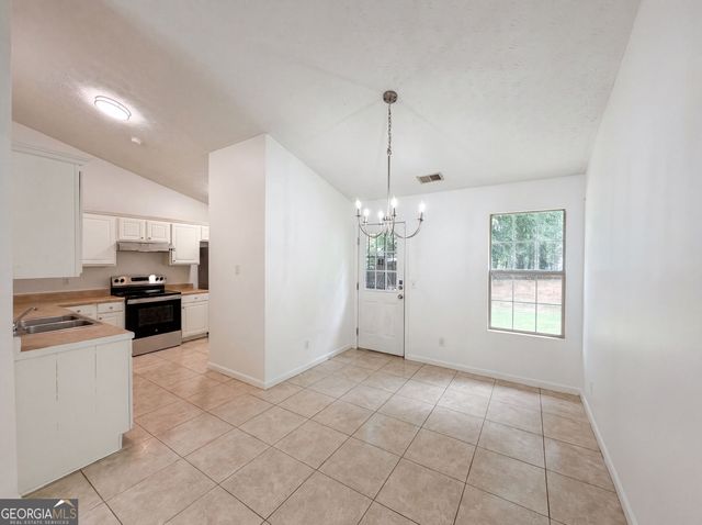 3353 Homeward Trail, Ellenwood, GA 30294