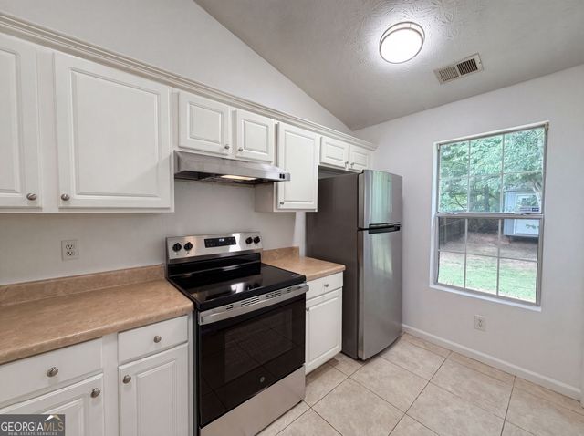 3353 Homeward Trail, Ellenwood, GA 30294