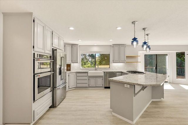 13031 Cedar Crest Ln, Grass Valley, CA 95945