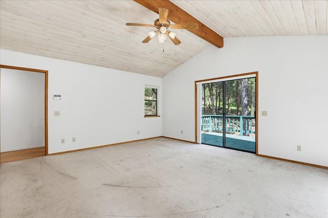 13031 Cedar Crest Ln, Grass Valley, CA 95945