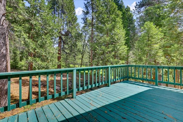 13031 Cedar Crest Ln, Grass Valley, CA 95945