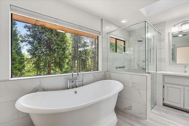 13031 Cedar Crest Ln, Grass Valley, CA 95945