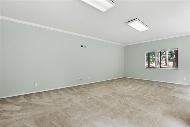 13031 Cedar Crest Ln, Grass Valley, CA 95945