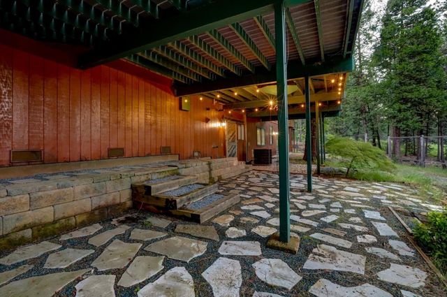 13031 Cedar Crest Ln, Grass Valley, CA 95945