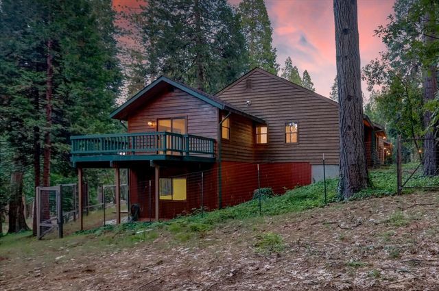 13031 Cedar Crest Ln, Grass Valley, CA 95945