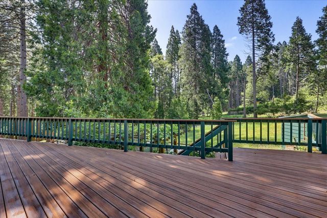 13031 Cedar Crest Ln, Grass Valley, CA 95945