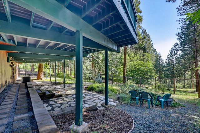 13031 Cedar Crest Ln, Grass Valley, CA 95945