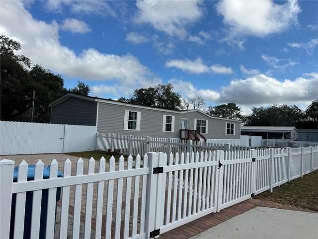 618 1 ST STREET, Polk City, FL 33868