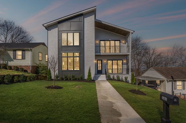 341 Chamberlin St, Nashville, TN 37209