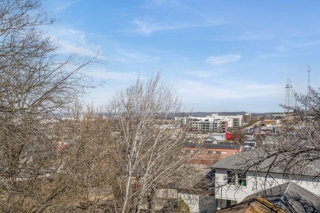 341 Chamberlin St, Nashville, TN 37209