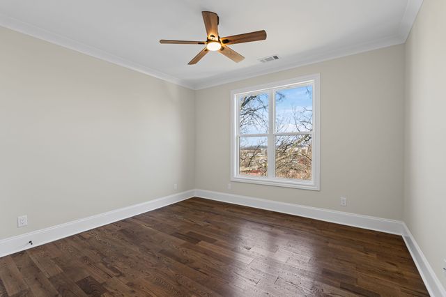 341 Chamberlin St, Nashville, TN 37209