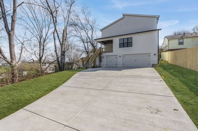 341 Chamberlin St, Nashville, TN 37209