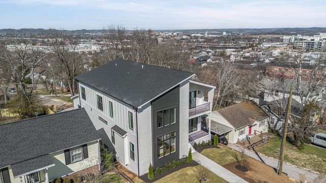341 Chamberlin St, Nashville, TN 37209