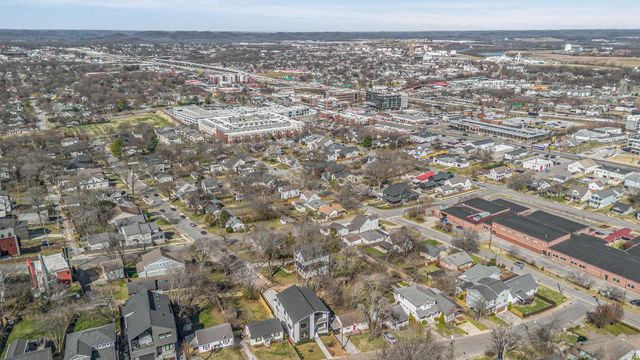 341 Chamberlin St, Nashville, TN 37209