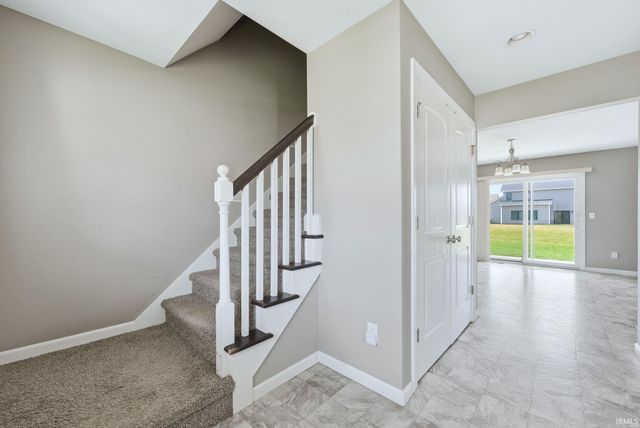 2085 Lindenwood Avenue, Warsaw, IN 46580