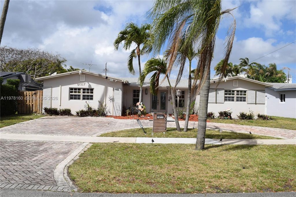 5317 Van Buren Street, Hollywood, FL 33021