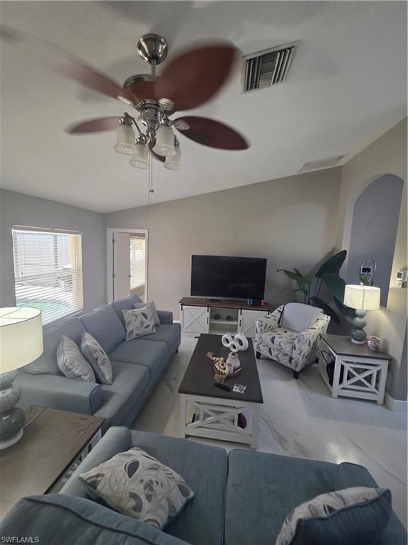 Image 20 of property listing at 410 NW 11th TER, Cape Coral, FL 33993