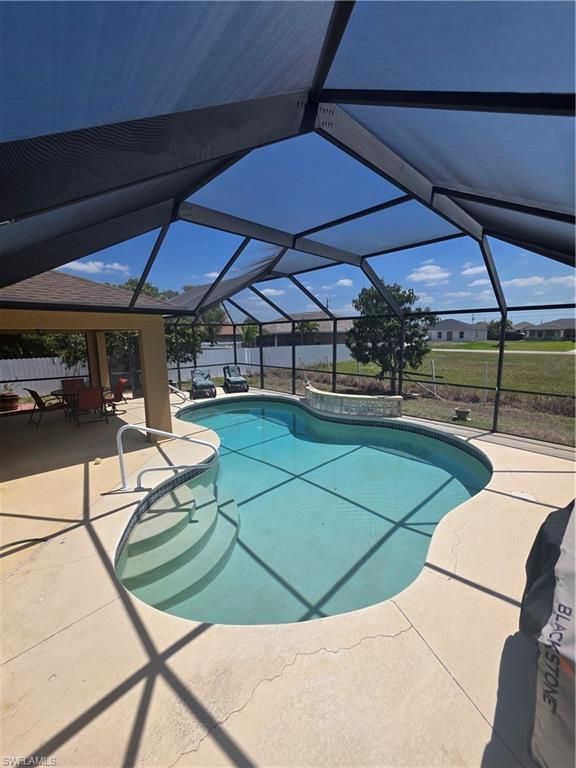 Image 33 of property listing at 410 NW 11th TER, Cape Coral, FL 33993