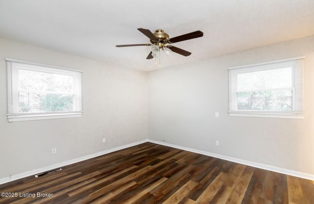 2810 Englewood Ave, Louisville, KY 40220