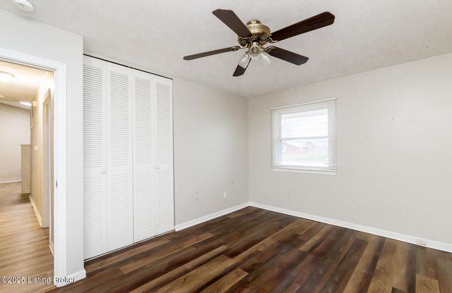 2810 Englewood Ave, Louisville, KY 40220