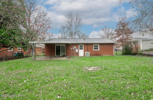 2810 Englewood Ave, Louisville, KY 40220