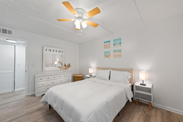 209 W Miracle Strip Parkway D102, Mary Esther, FL 32569