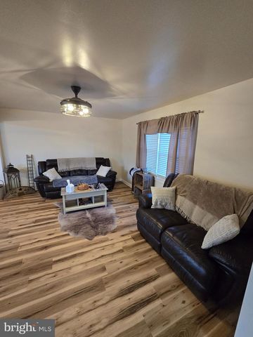 70 KATHYS LN, Hedgesville, WV 25427