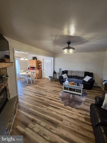 70 KATHYS LN, Hedgesville, WV 25427