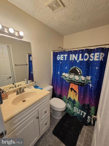 70 KATHYS LN, Hedgesville, WV 25427