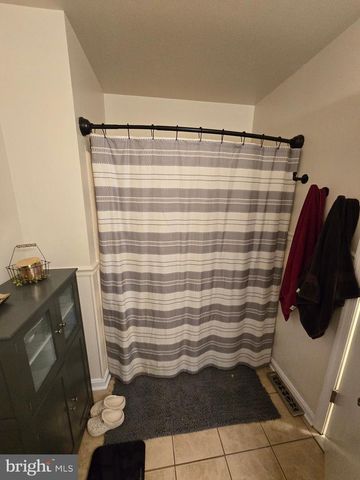 70 KATHYS LN, Hedgesville, WV 25427