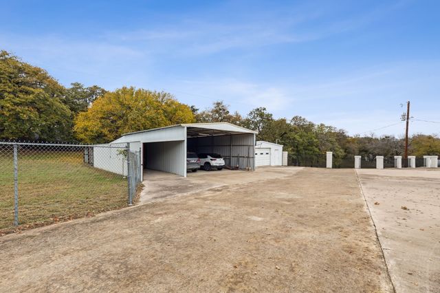 7342 Briar Road, Azle, TX 76020