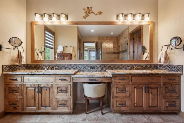19345 Roswell Drive, Bend, OR 97702