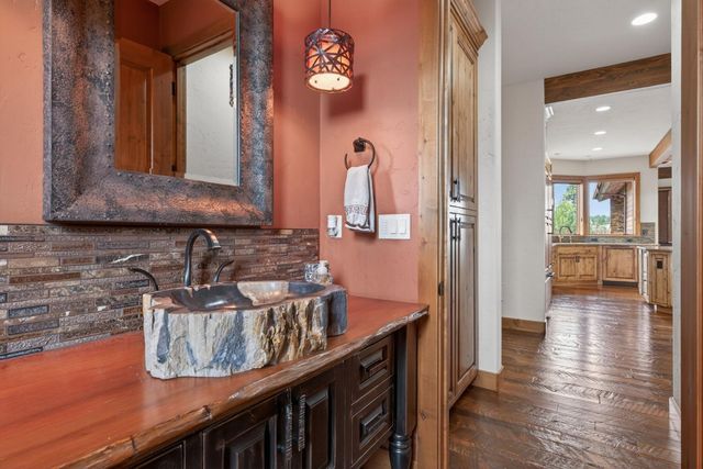 19345 Roswell Drive, Bend, OR 97702