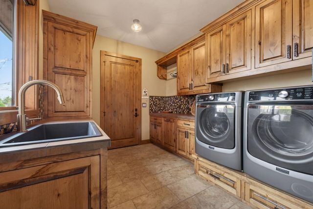 19345 Roswell Drive, Bend, OR 97702