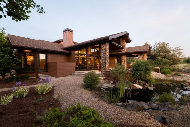 19345 Roswell Drive, Bend, OR 97702
