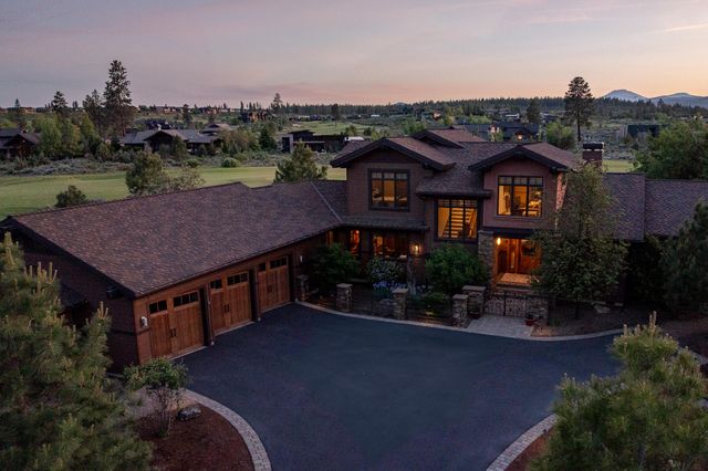 19345 Roswell Drive, Bend, OR 97702