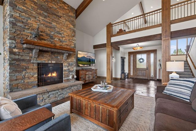 19345 Roswell Drive, Bend, OR 97702