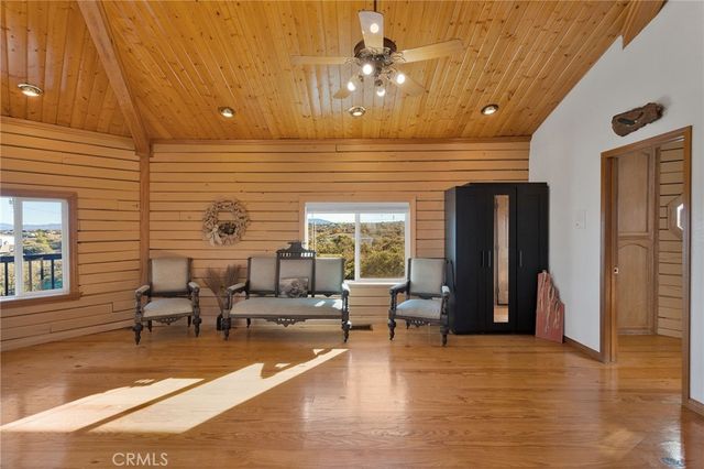 10328 El Centro, Oak Hills, CA 92344