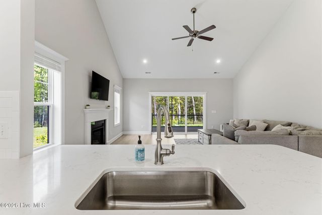 177 Tilloo Cut Way, Hampstead, NC 28443