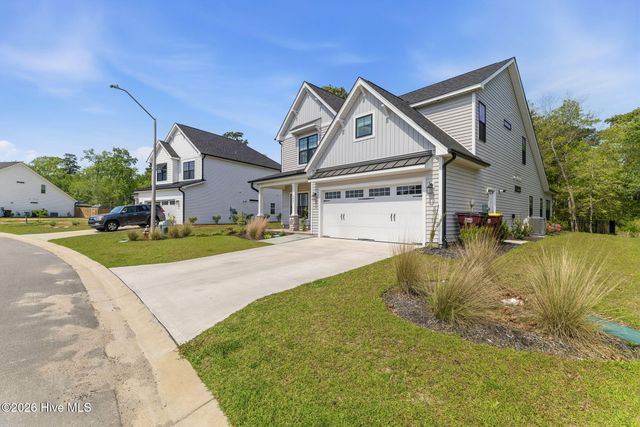 177 Tilloo Cut Way, Hampstead, NC 28443