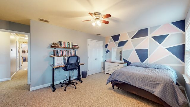 5344 Saint Ives Dr, Murfreesboro, TN 37128