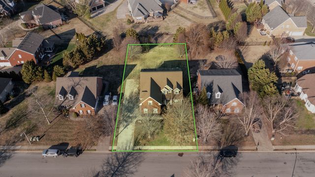 5344 Saint Ives Dr, Murfreesboro, TN 37128