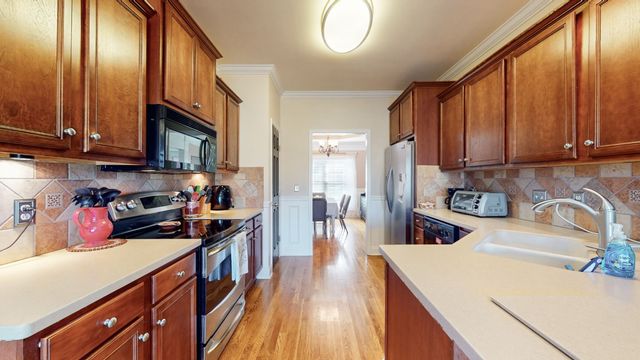 5344 Saint Ives Dr, Murfreesboro, TN 37128