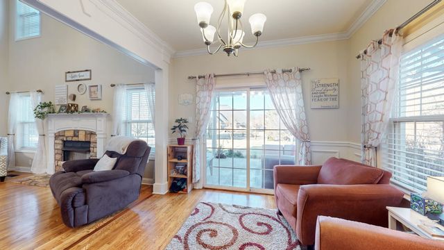 5344 Saint Ives Dr, Murfreesboro, TN 37128