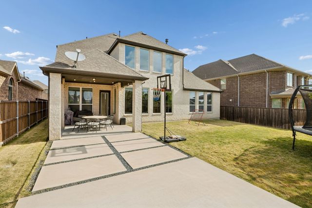 7704 Krause Springs Drive, Mckinney, TX 75071